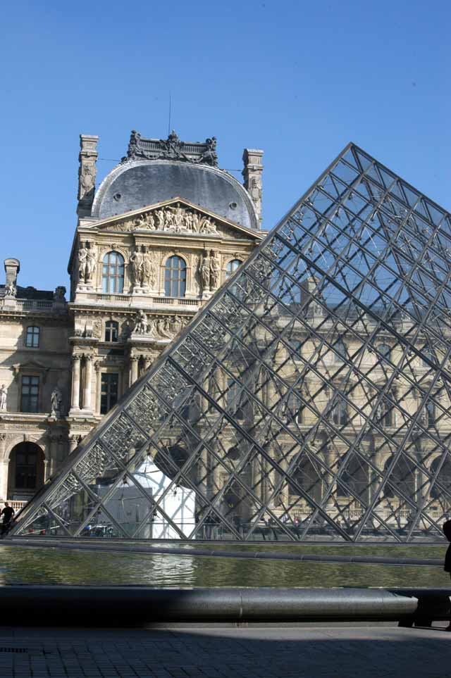 louvre-6.JPG