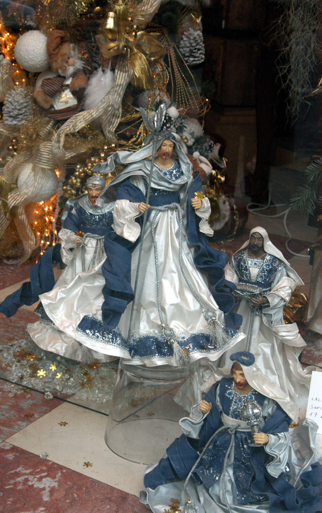 xmaswindow-1.JPG